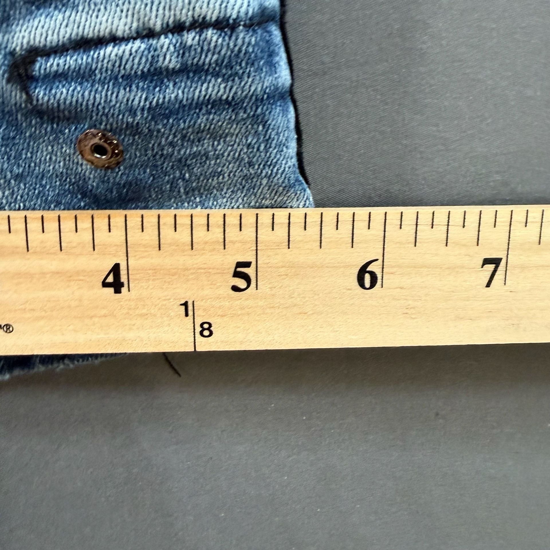 Smugglers Moon W30 L31 Distressed Jeans Rhinestone Side Stripe Skull Y2K
8