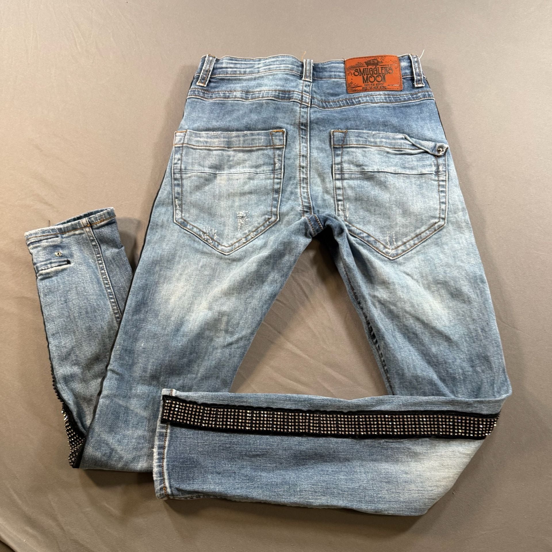 Smugglers Moon W30 L31 Distressed Jeans Rhinestone Side Stripe Skull Y2K
9