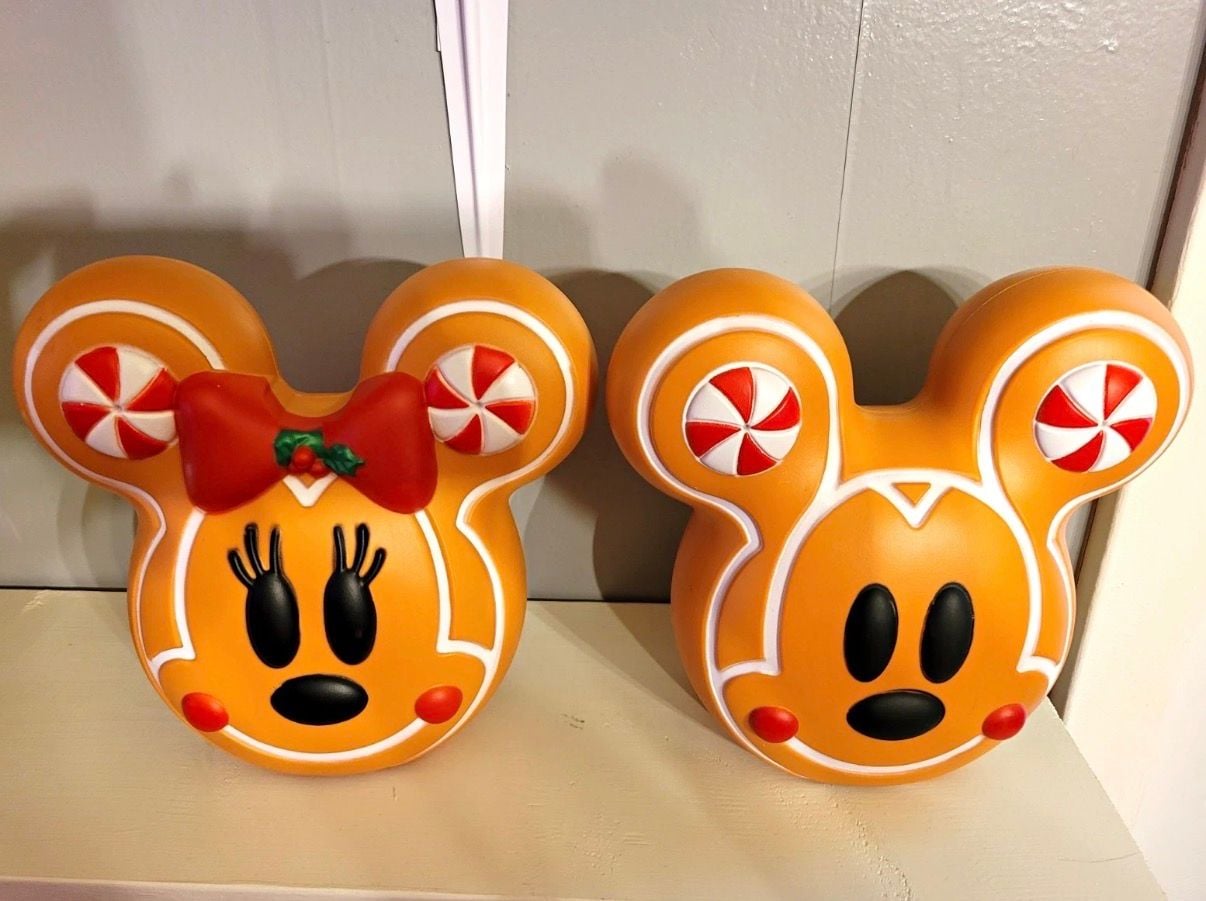 Disney Mickey And Minnie Mouse Gingerbread Decor Set 1