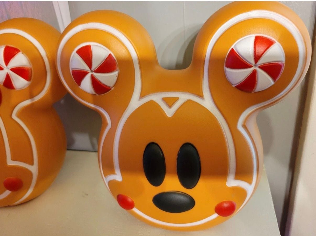 Disney Mickey And Minnie Mouse Gingerbread Decor Set 3