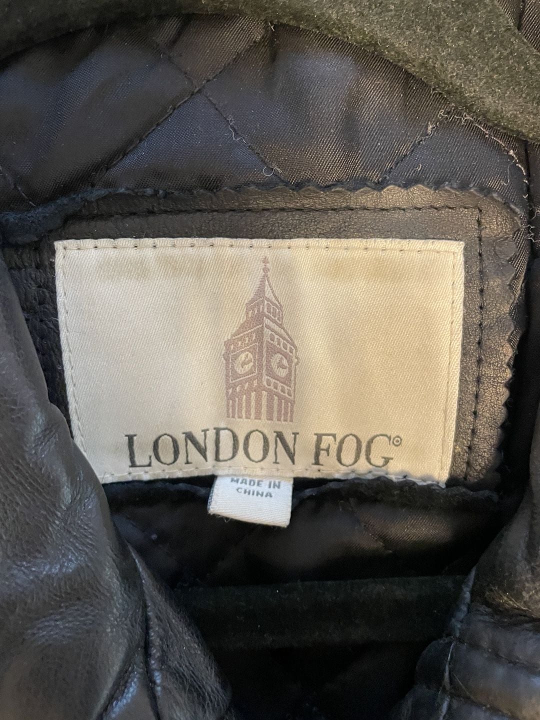 London Fog Genuine Leather Jacket Size S Black Quilted Lined Vintage
80’s
90’s 3
