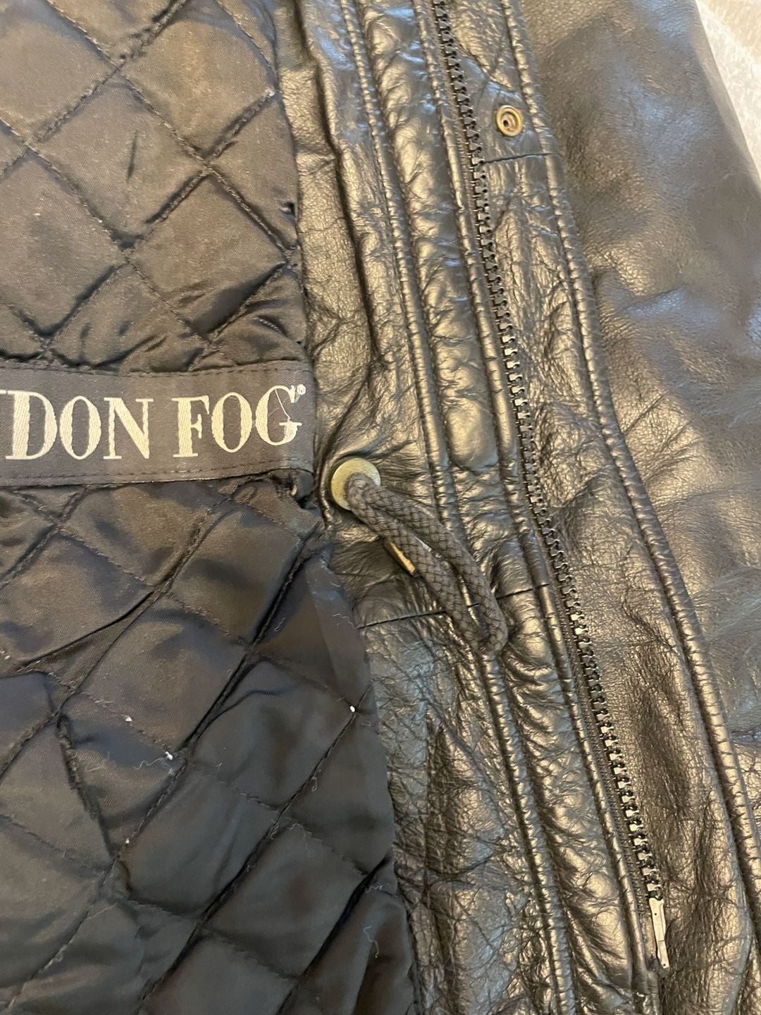 London Fog Genuine Leather Jacket Size S Black Quilted Lined Vintage
80’s
90’s 7