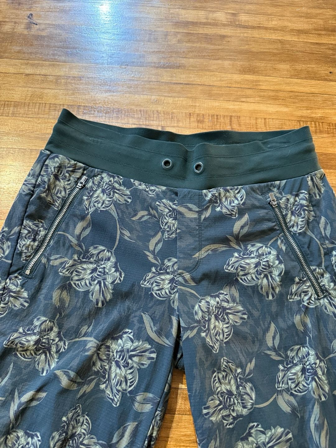 Athleta Trekkie North Printed Jogger Size 6 Floral (q1) 3