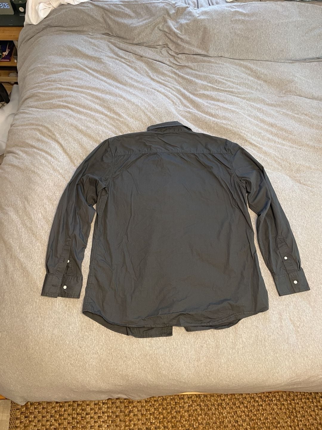 PD&C Utility Long Sleeve Shirt XXL Grey Button Down Epaulet
100% cotton
Military 8