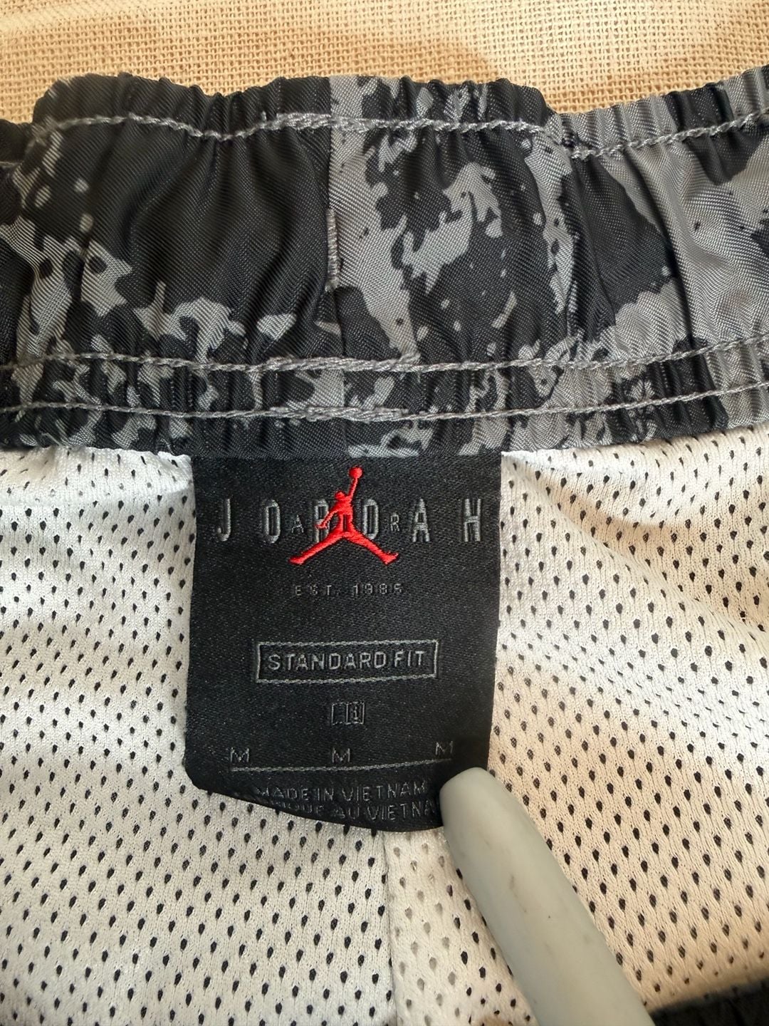 Jordan Men’s Shorts Size M Black Gray Basketball Net Print CZ4749-010 4