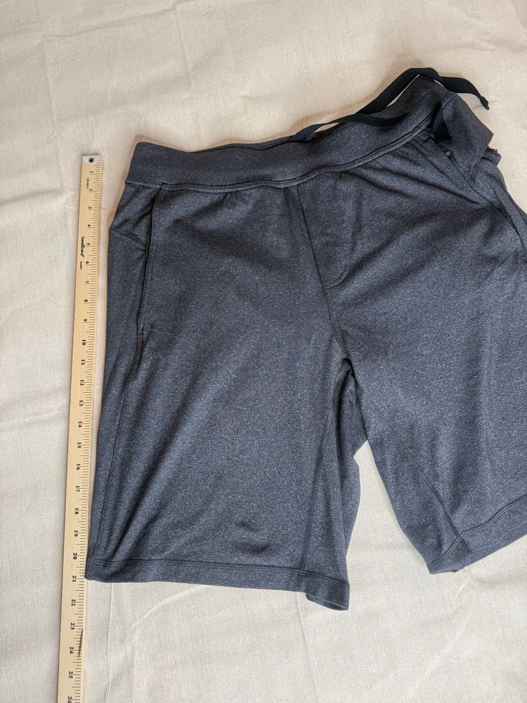 Lululemon Athletic  Men’s Shorts Gray Size M 7