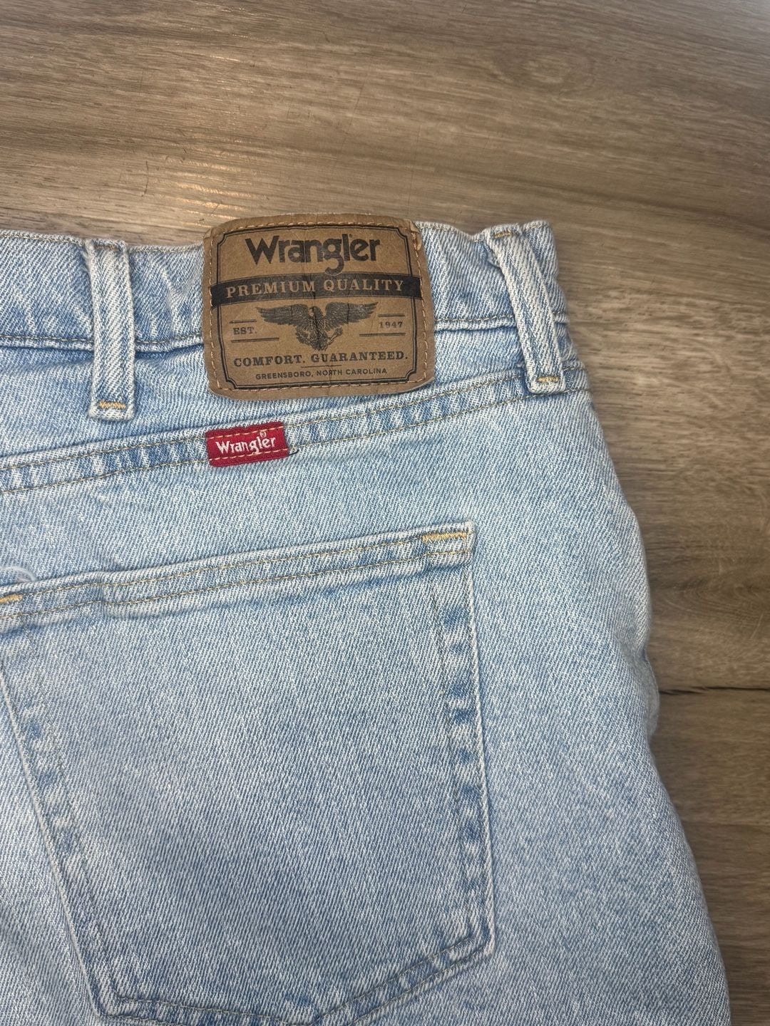 Levi's Denim Shorts Size 44 Light Wash 5