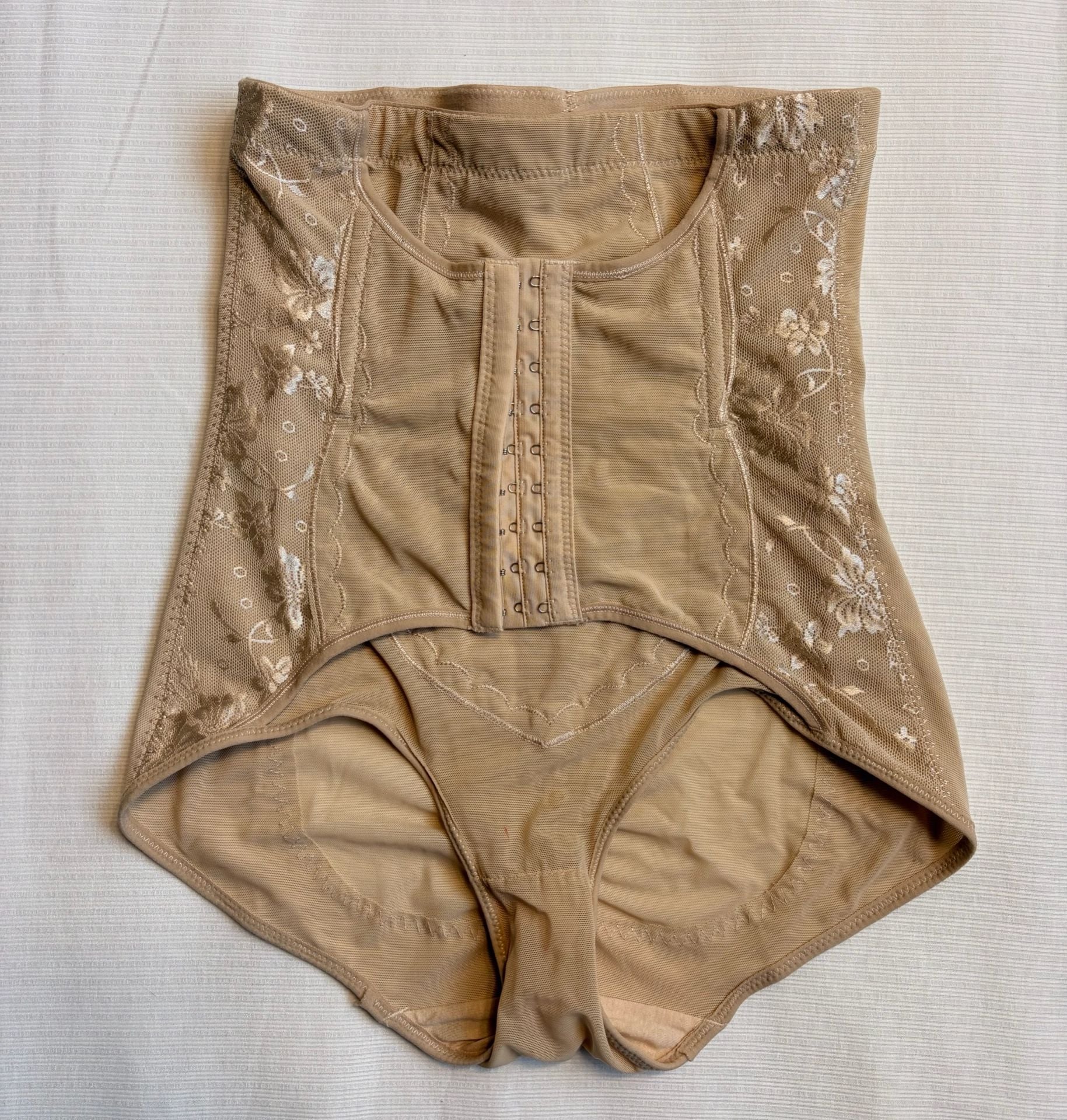 Unbranded Shapewear Bodyshape Brief Size L Beige 2