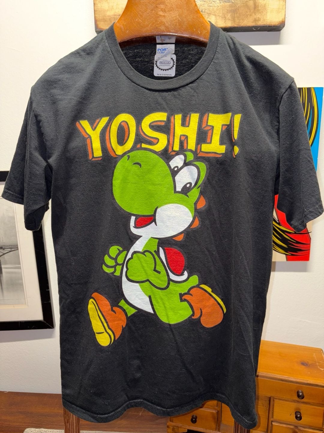 Nintendo Yoshi Graphic T-Shirt Black Size L 3