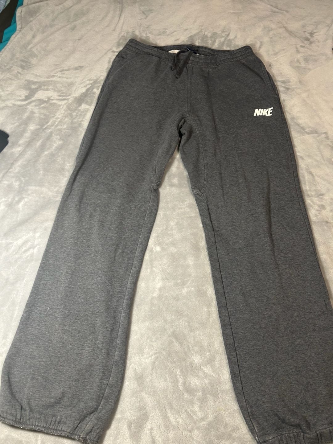 Nike Sweatpants Size L Dark Gray Logo Drawstring Fleece 2