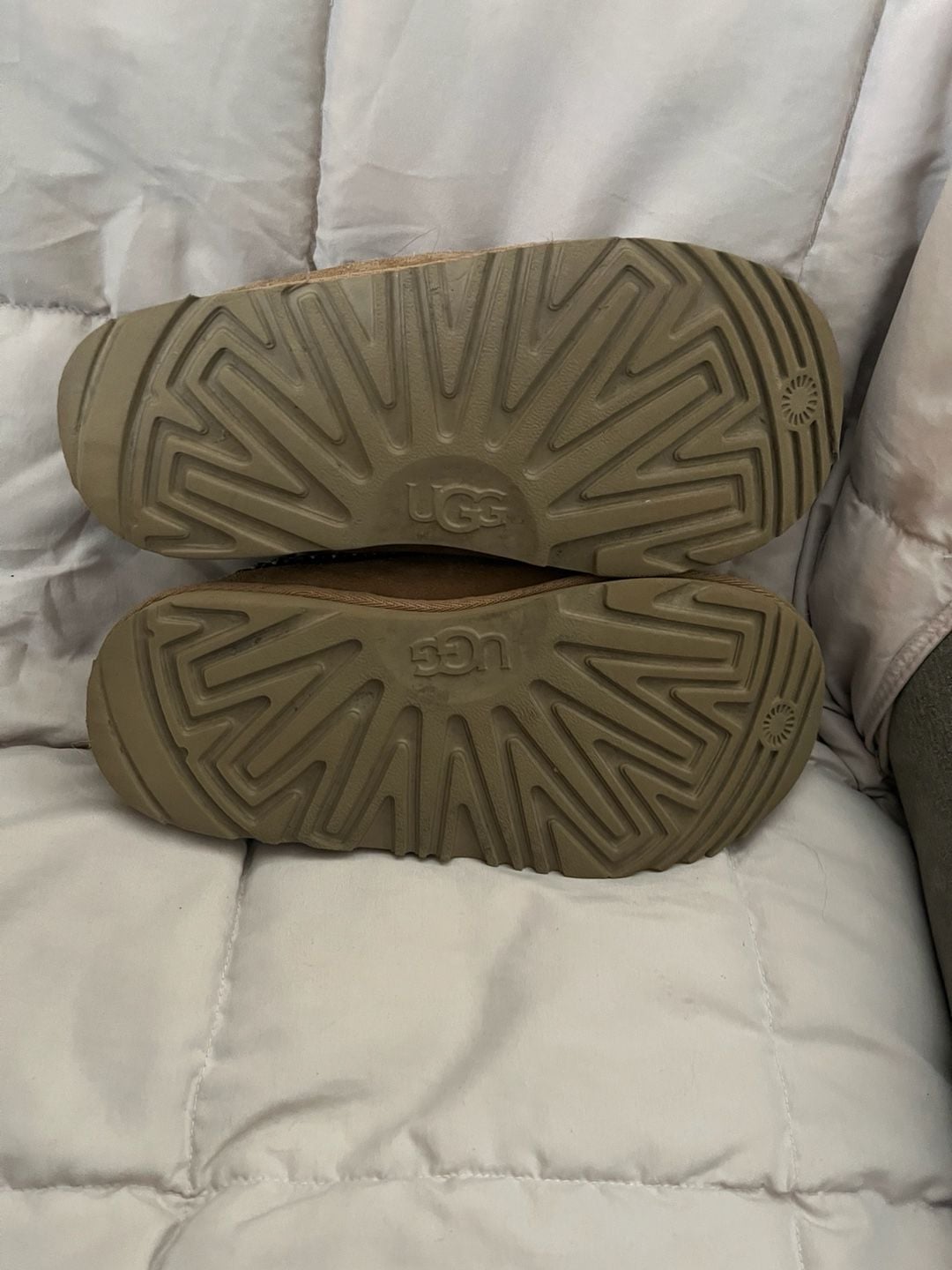 Kids Ugg Scuffette Slippers Brown Suede Shearling 6