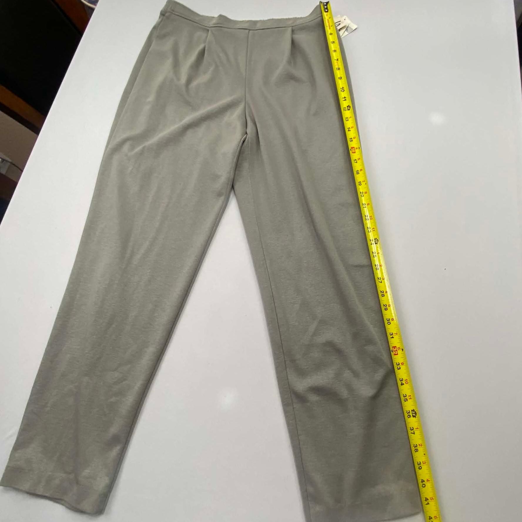 Norton McNaughton Pants Size L Gray Pull On Pleated Stretch 7