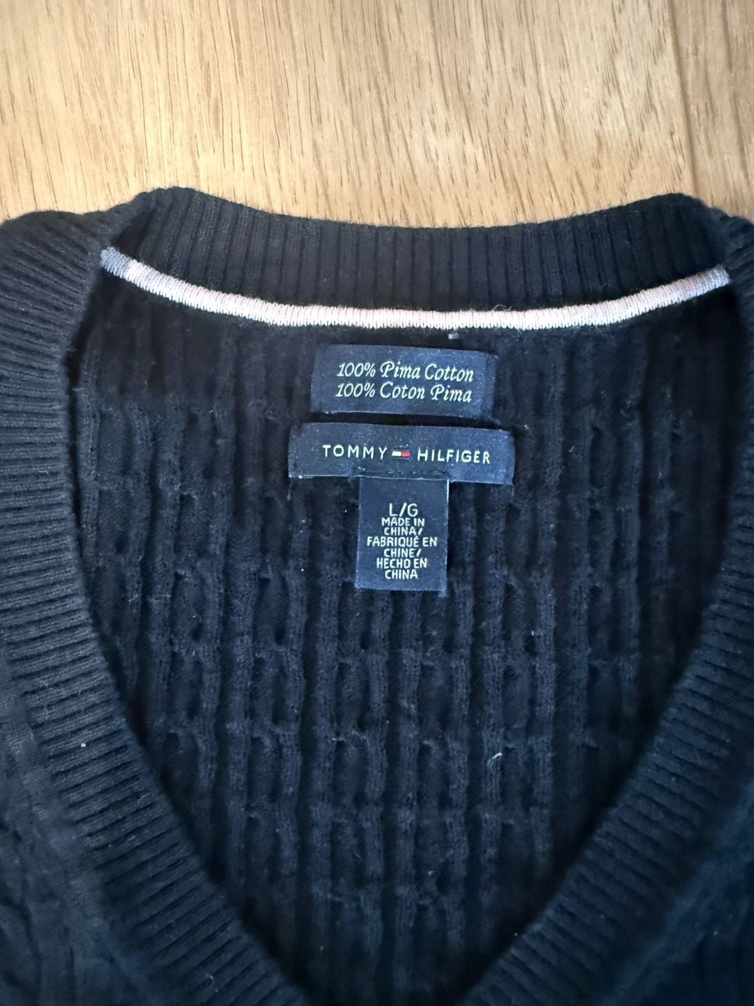 Tommy Hilfiger V-Neck Cable Knit Sweater Size L Black Pima Cotton 6