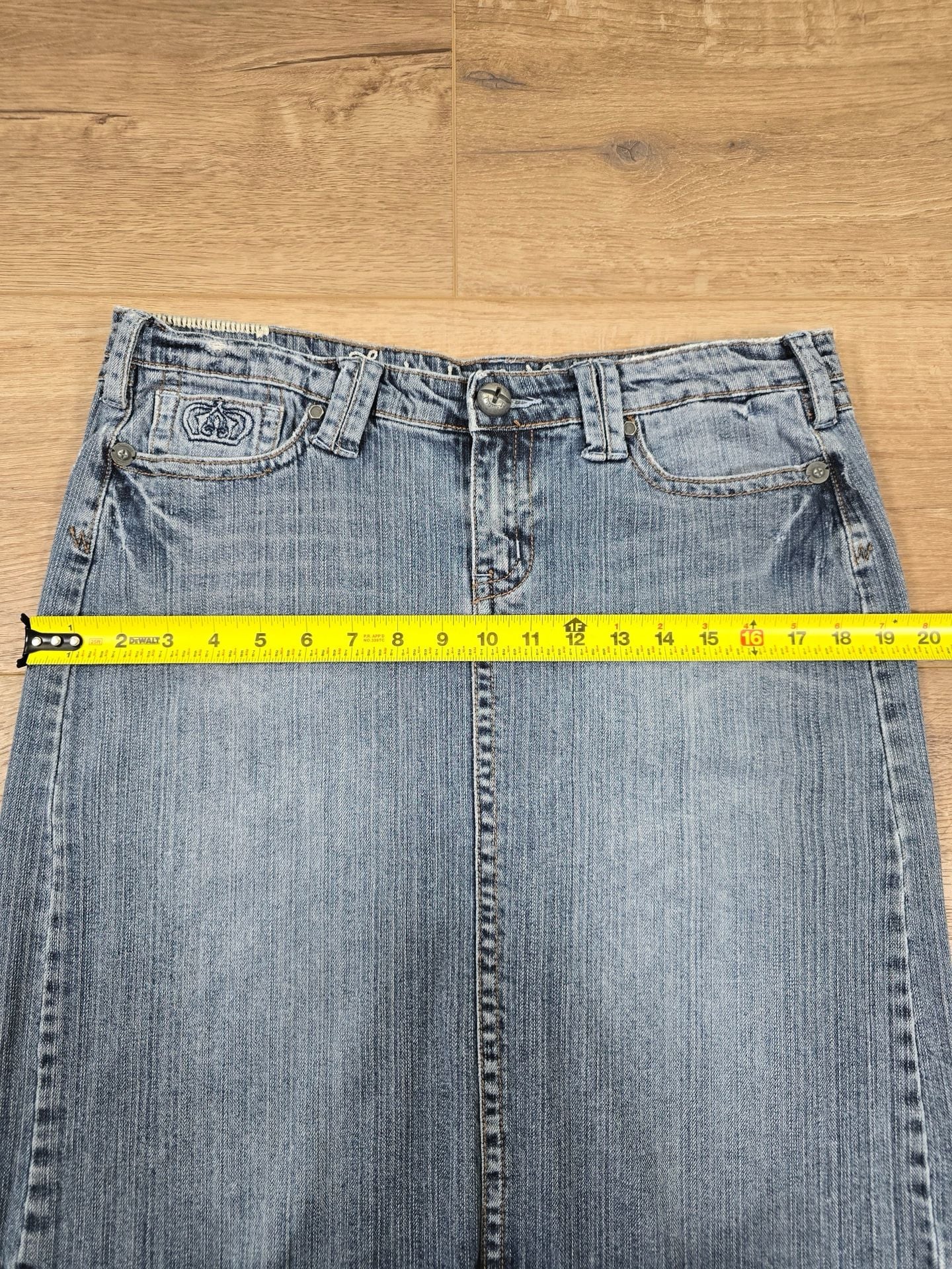 Product thumbnail 6