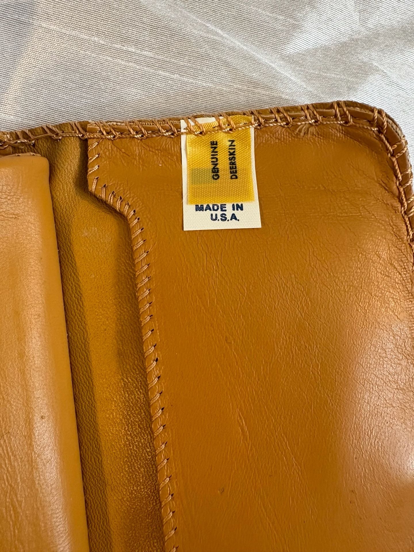 Vintage Tan Leather Wristlet Wallet with Whipstitch Detail 5