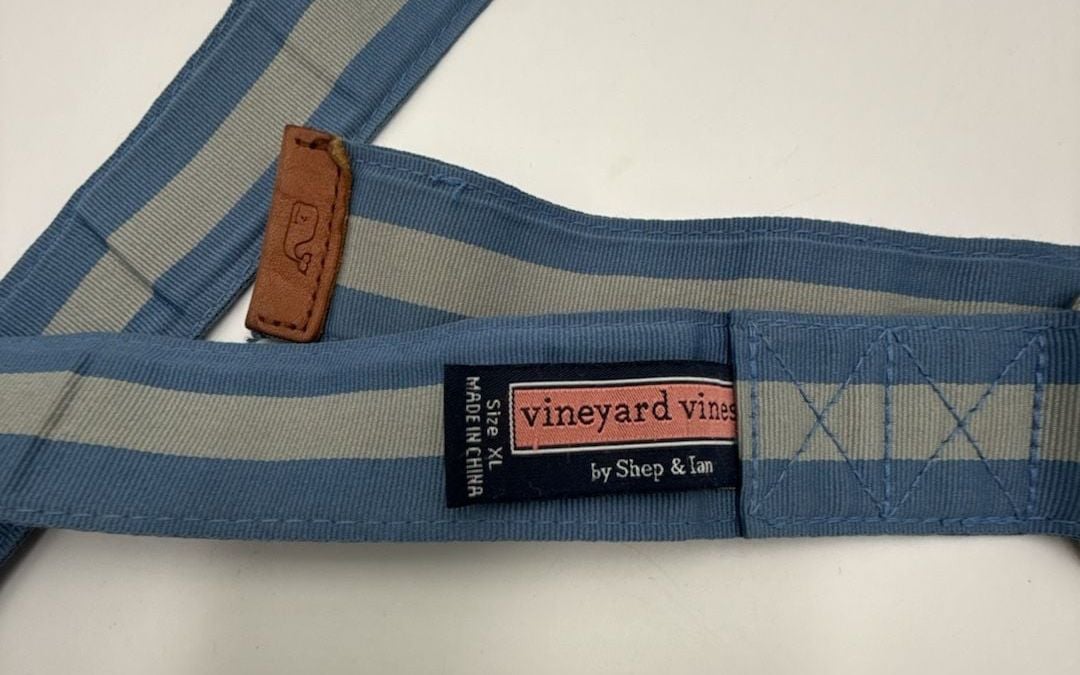 Vineyard Vines Striped D-Ring Belt Blue Gray
Size XL
#906 2