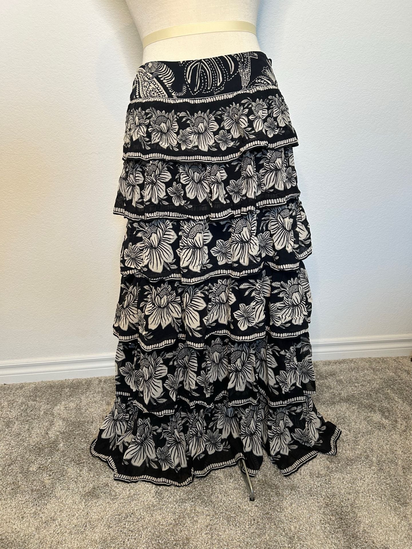 Farm Rio Ruffled Maxi Skirt Size M Black White Floral Tiered 3