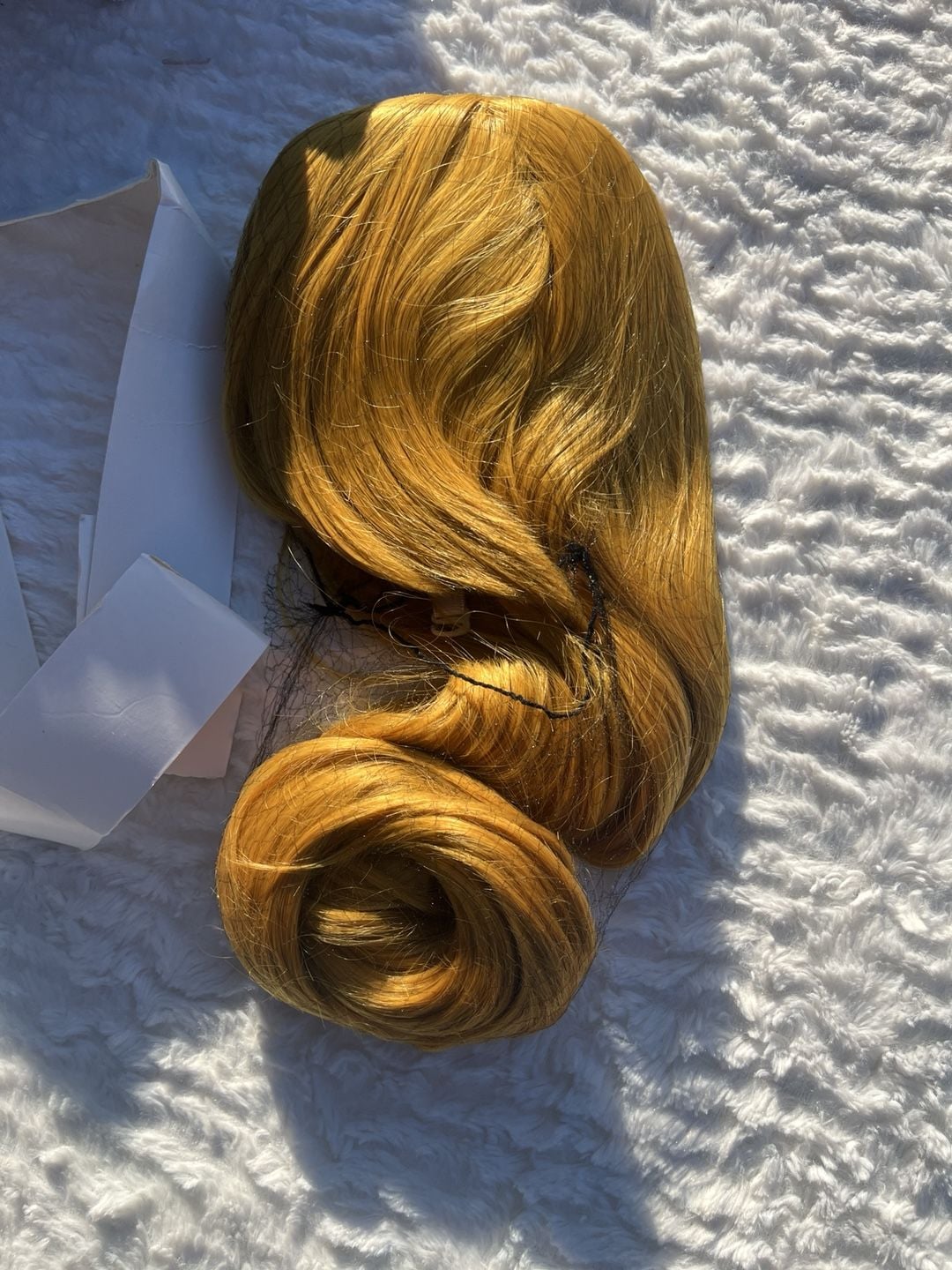 Synthetic Long Wavy Blonde Wig With Bun 2