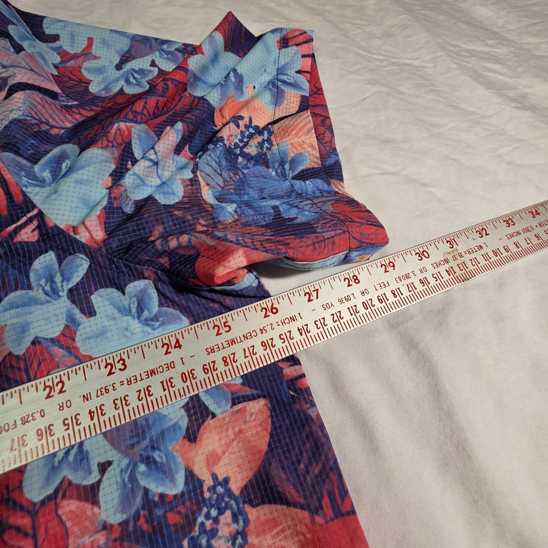 Tommy Bahama Button Down Shirt Size XL Floral Short Sleeve 7