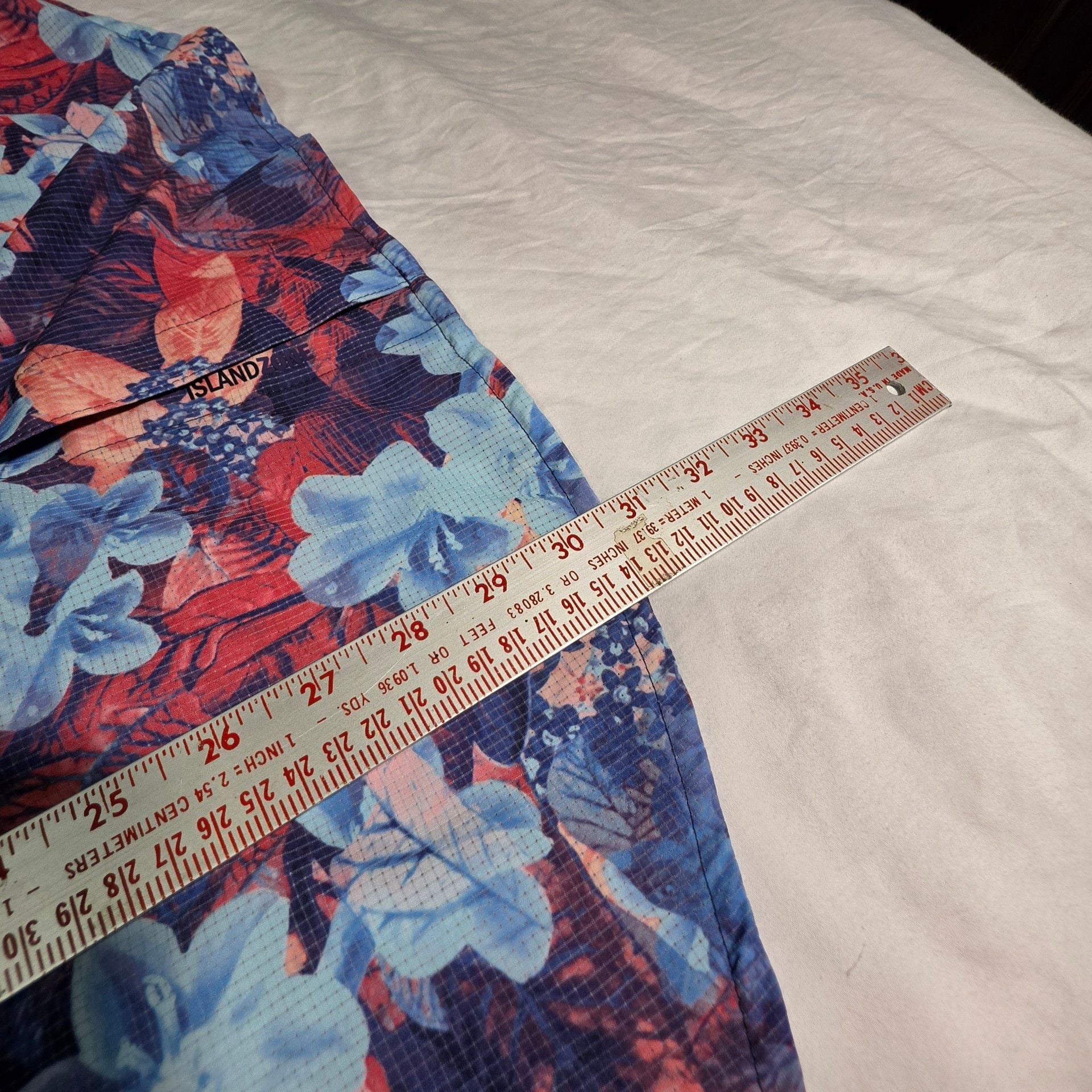 Tommy Bahama Button Down Shirt Size XL Floral Short Sleeve 8