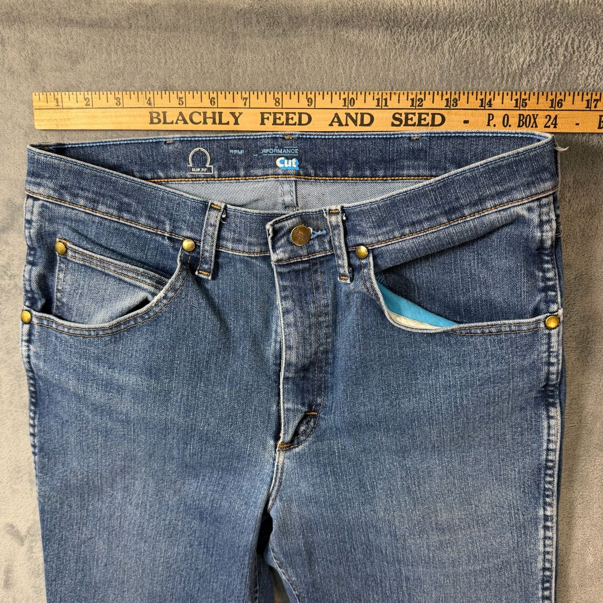 Wrangler Premium Performance Cowboy Cut Slim Fit Stretch Jeans Mens 31x36 4