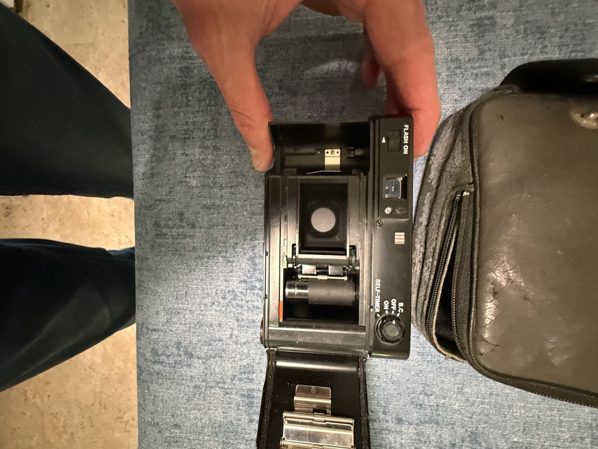 Canon AF35ML 35mm Film Camera with Case 5