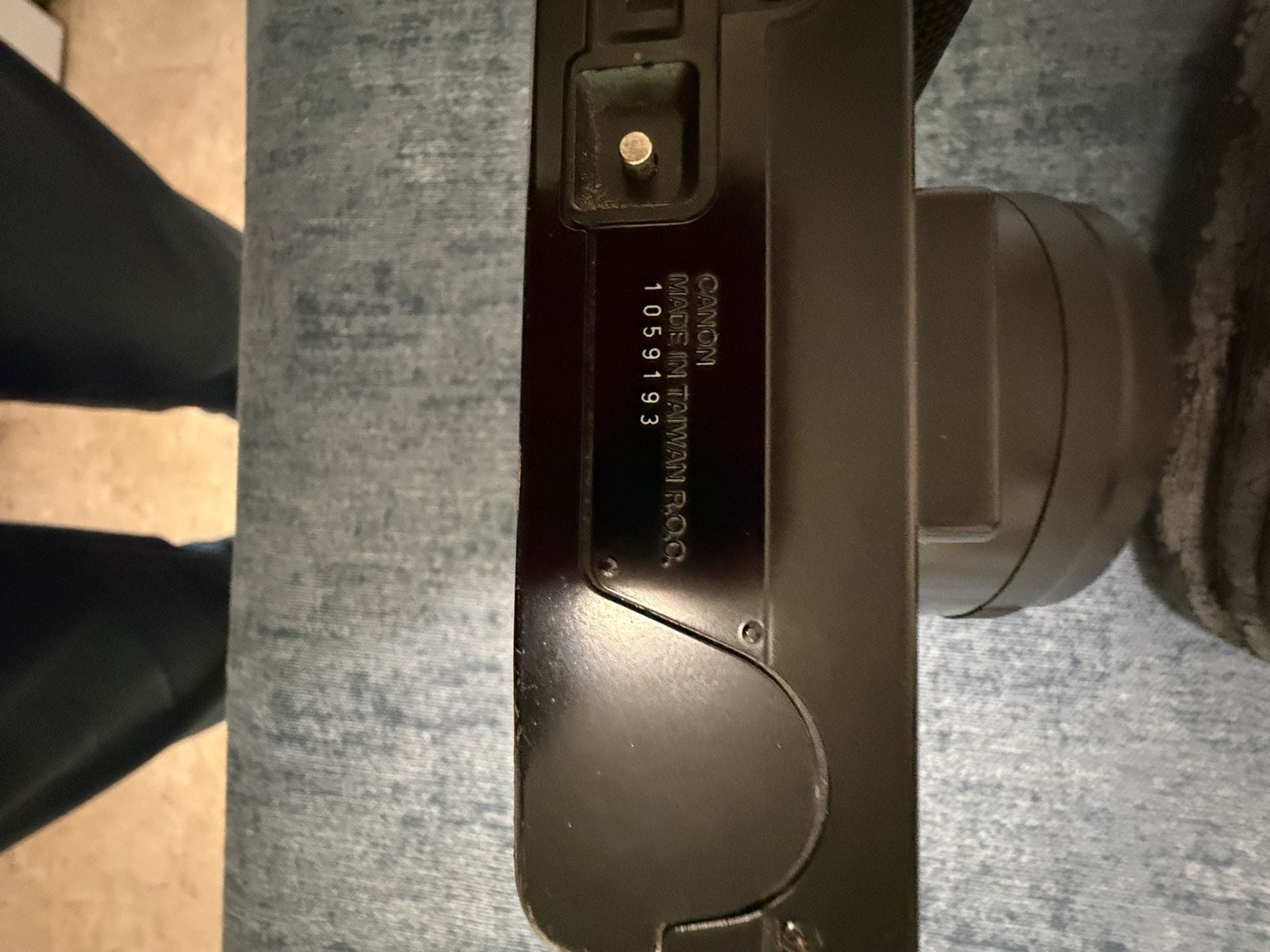Canon AF35ML 35mm Film Camera with Case 9
