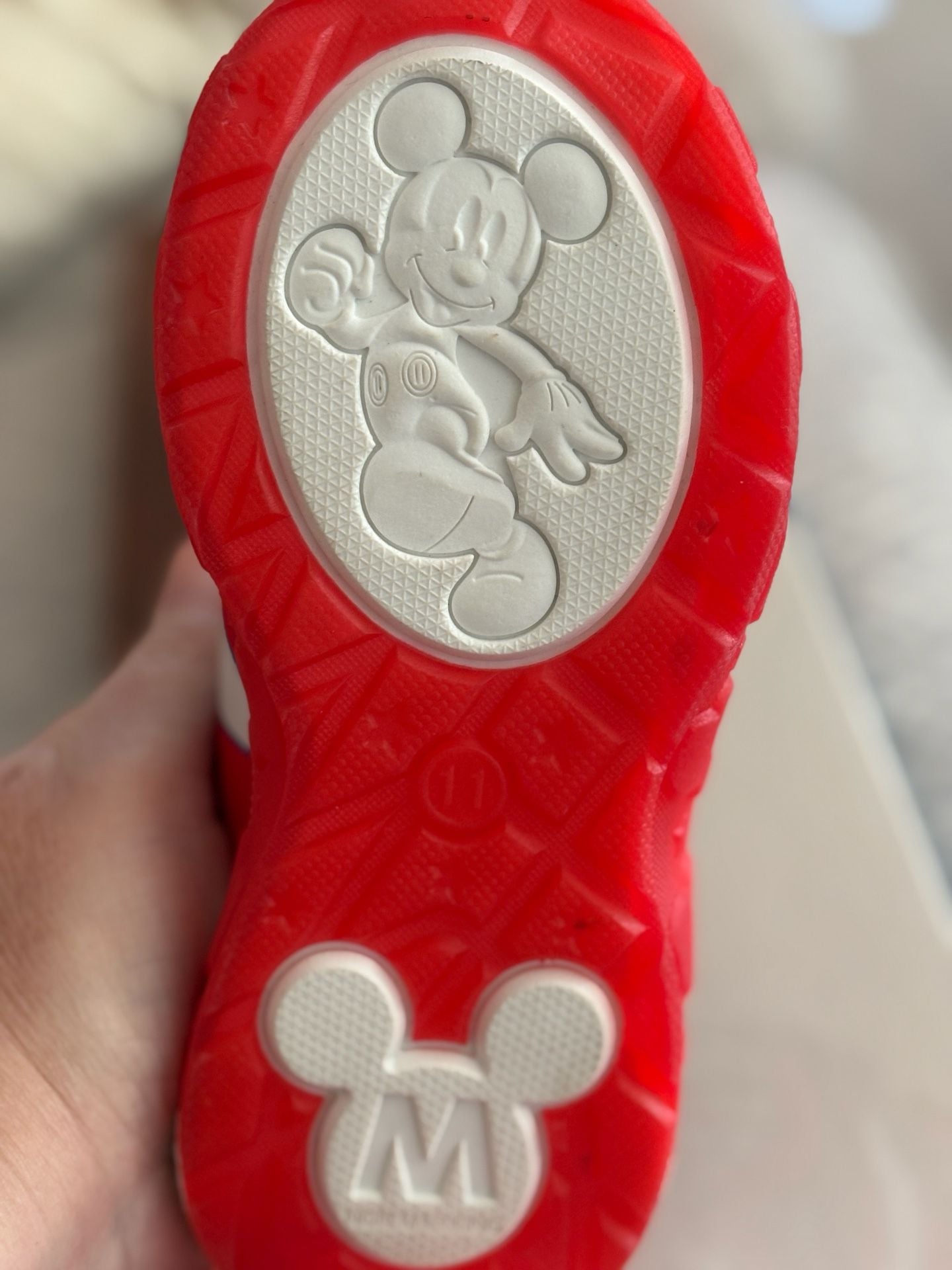 Disney Mickey Mouse Light Up Sneakers Size 11 Black Red Kids Shoes 4