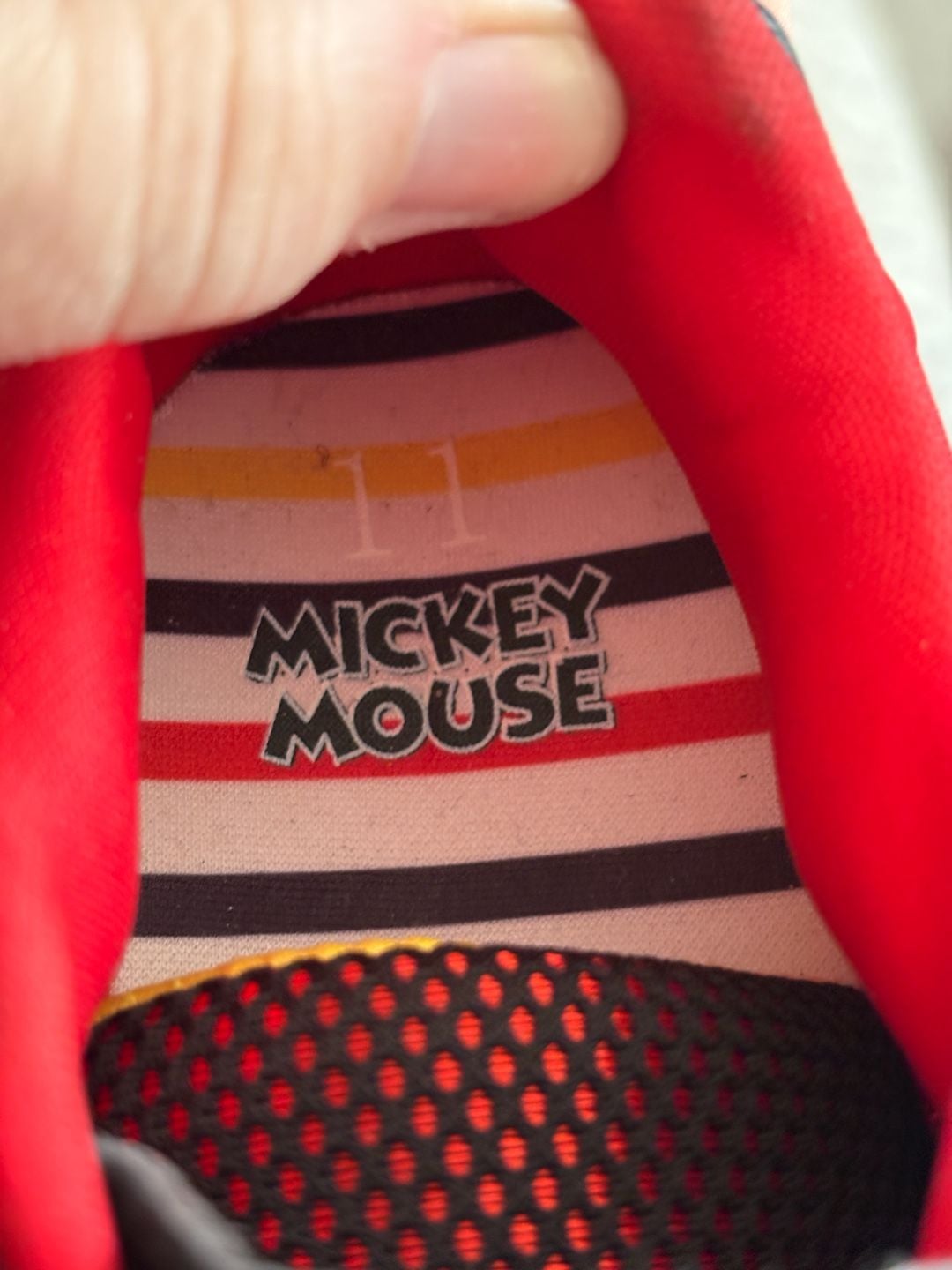 Disney Mickey Mouse Light Up Sneakers Size 11 Black Red Kids Shoes 5