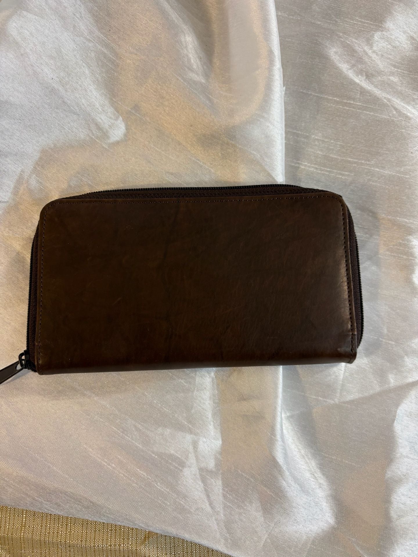 Brown Wilson Leather Zip Around Wallet 2