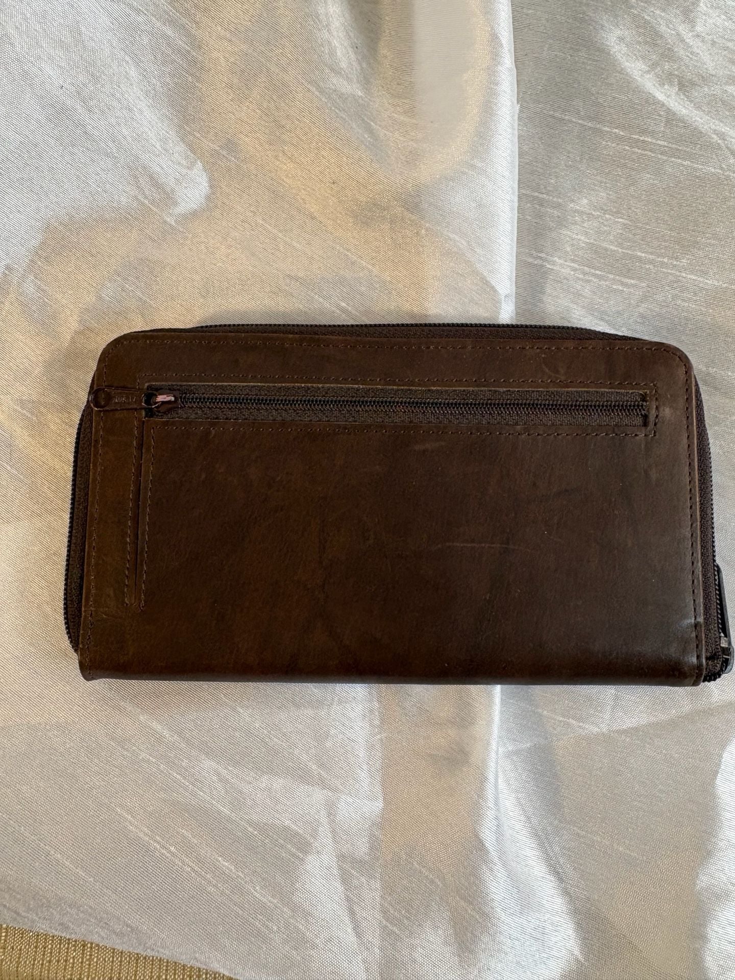 Brown Wilson Leather Zip Around Wallet 3