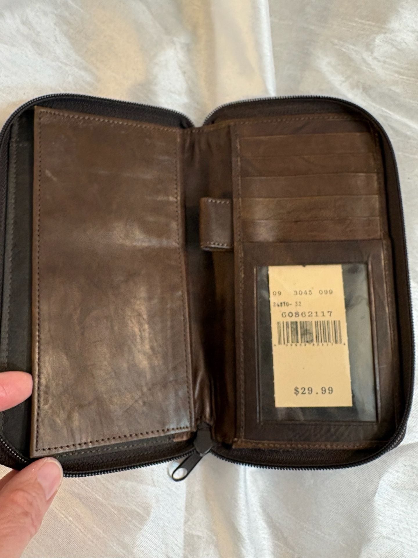 Brown Wilson Leather Zip Around Wallet 4