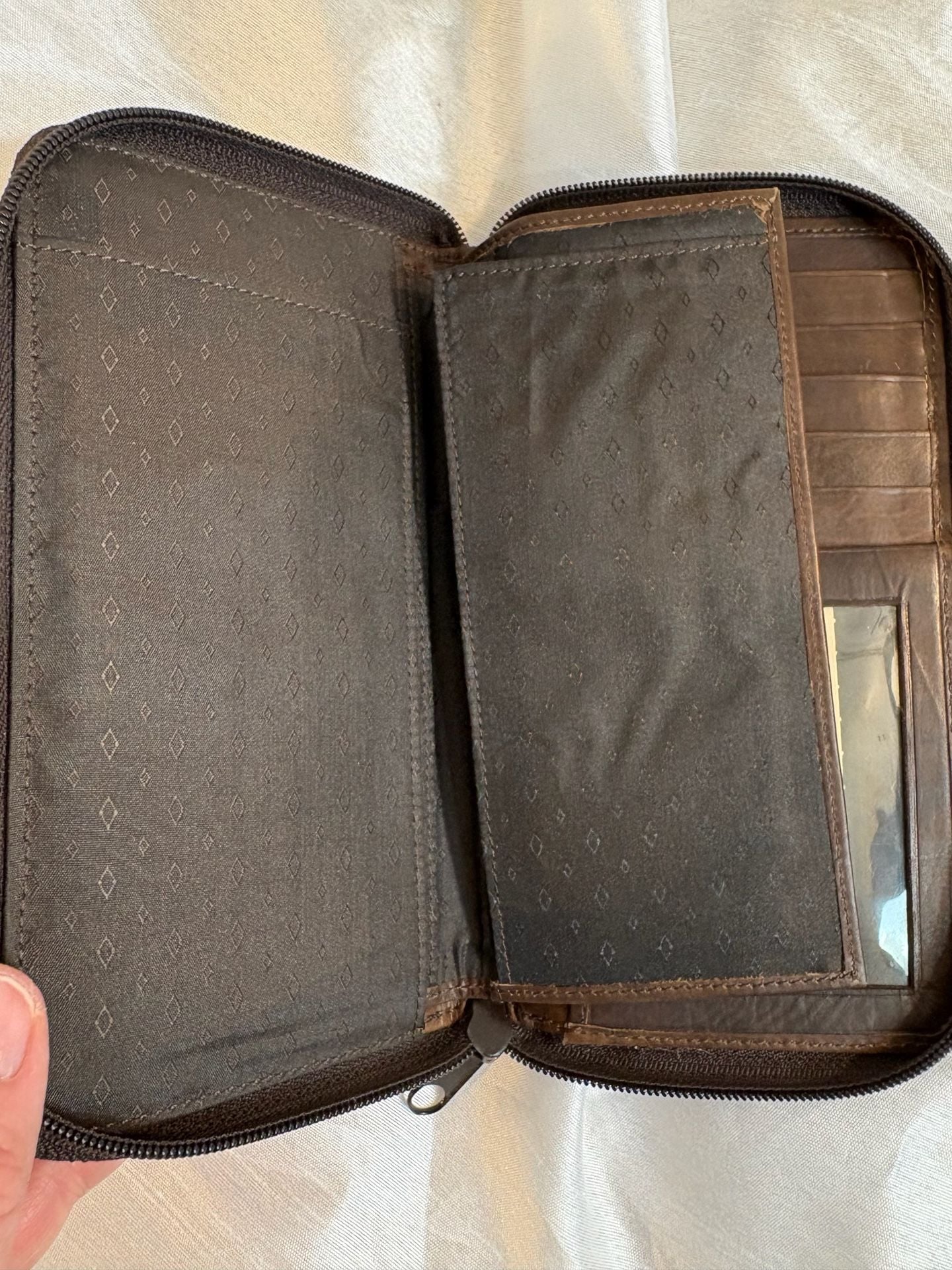 Brown Wilson Leather Zip Around Wallet 5