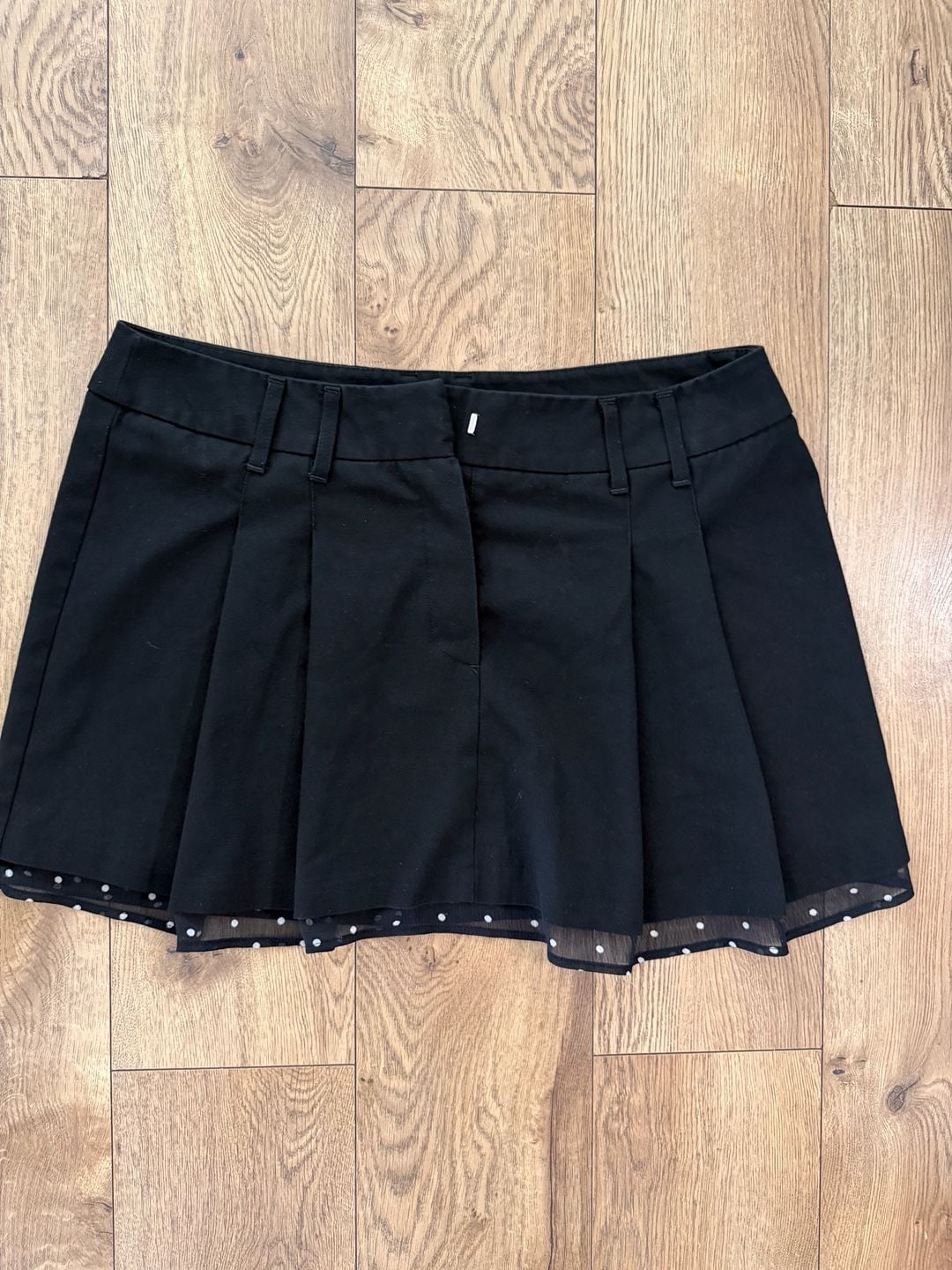 H&M Black Polka Dot Mesh Trim Pleated Mini Skirt 6
