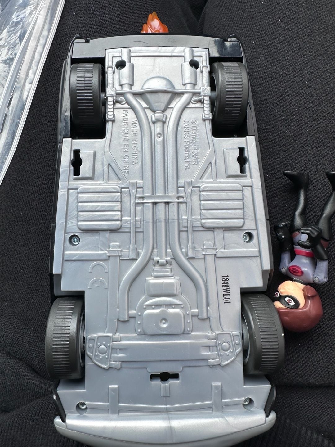 Jakks Pacific The Incredibles Mr Incredible Violet Car Figures Set 4