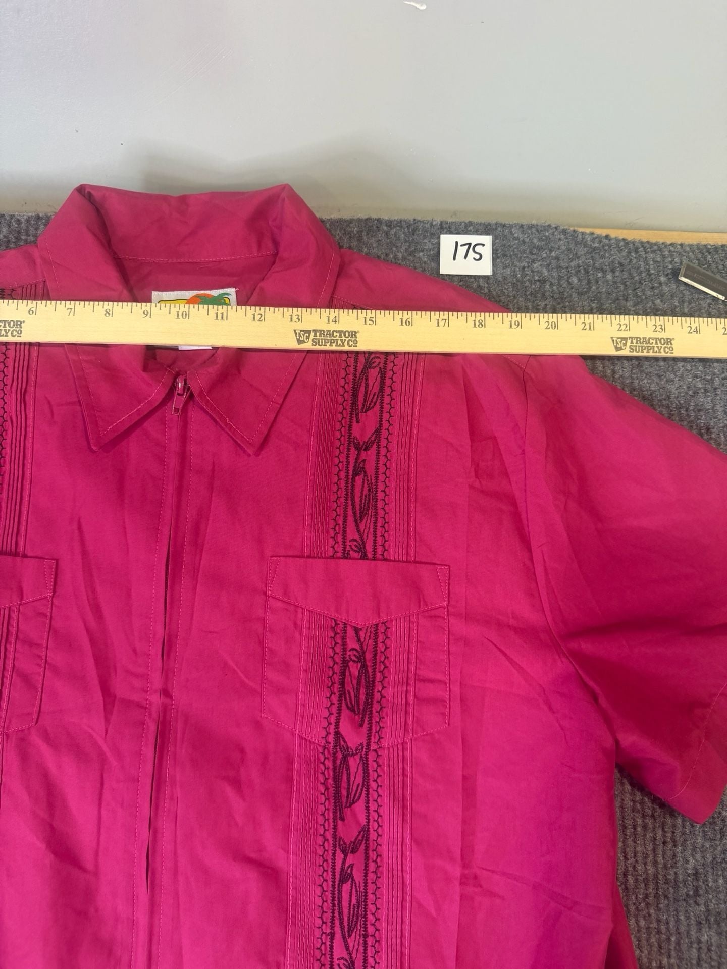 The Genuine Habano Guayabera Zip Front Shirt Size XL Magenta 6