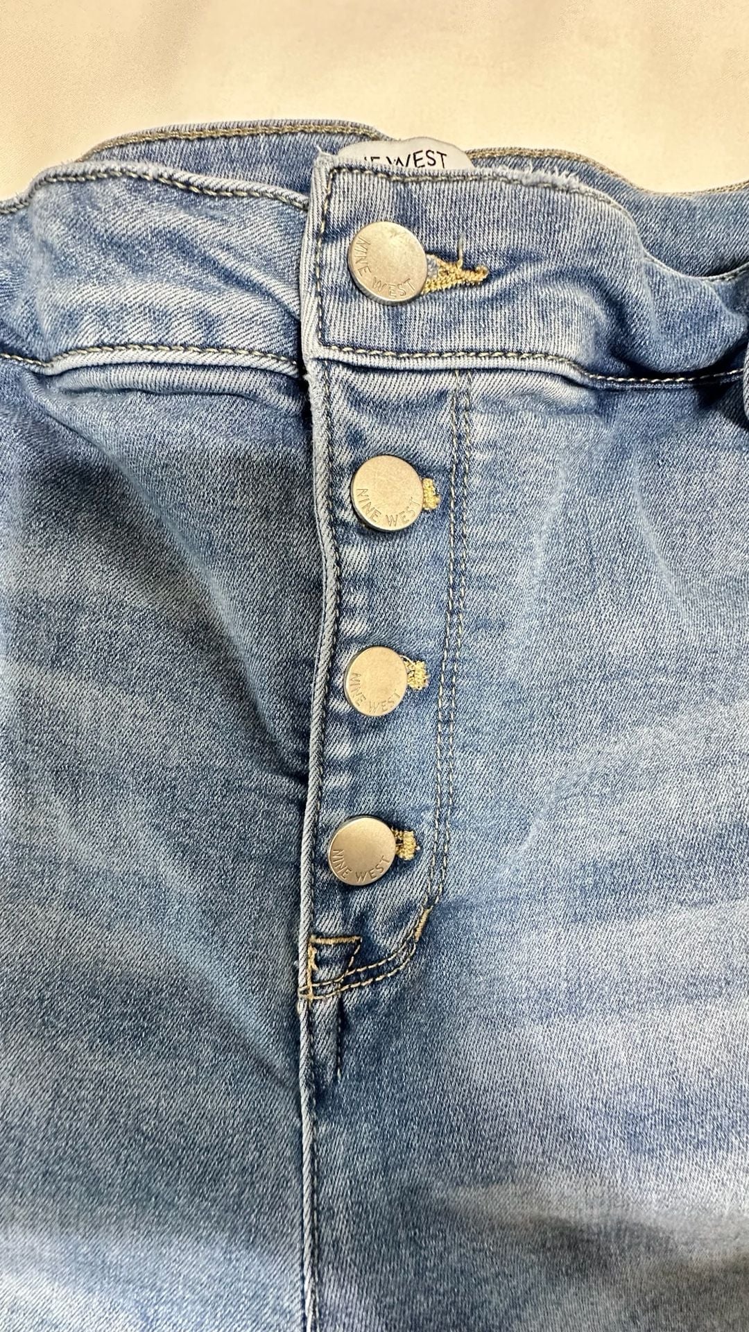 Nine West Skinny Jeans Size 16 Light Wash Button Fly Denim 4