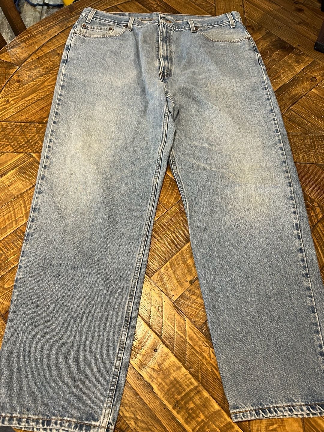 Levi's 550 Relaxed Fit Jeans 42x32 Light Wash Denim 4