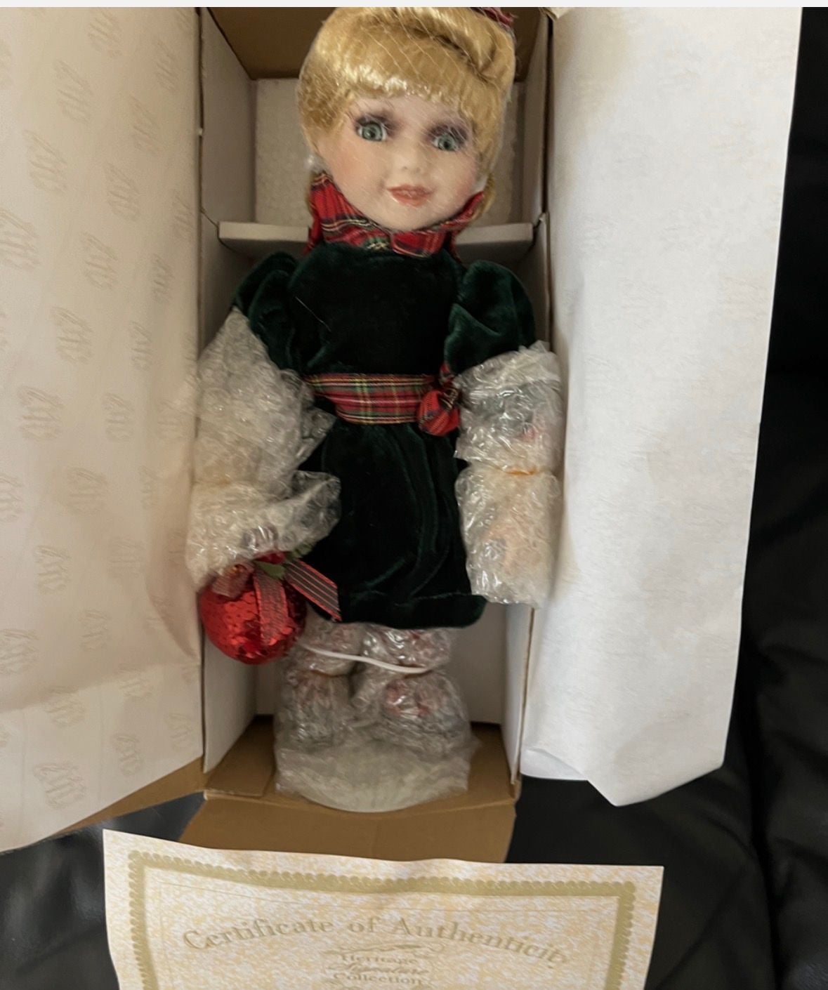 Heritage Collection Porcelain Rachel Christmas Doll in Green Velvet Dress NWT 6