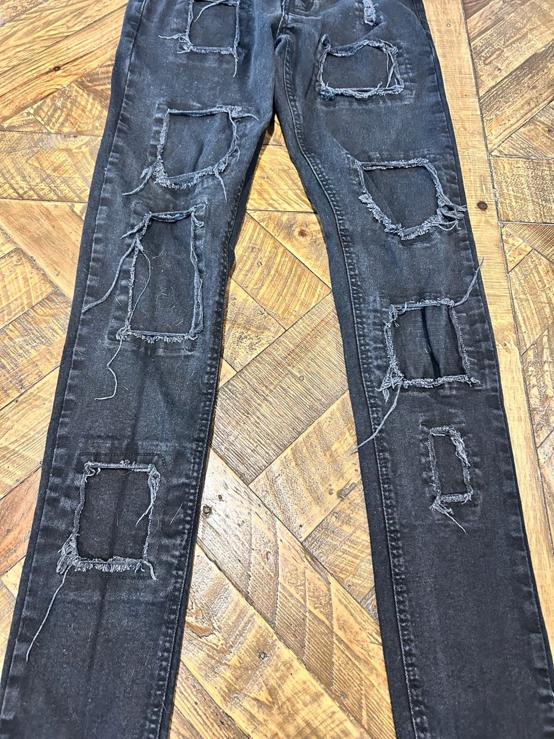 BoohooMAN Distressed Skinny Jeans Size 28 Black 6