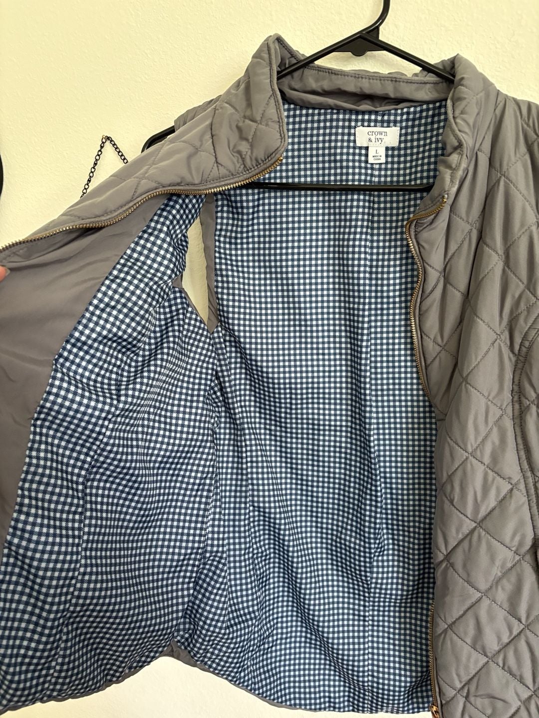 Crown & Ivy Quilted Vest Size L Gray Blue Gingham 4