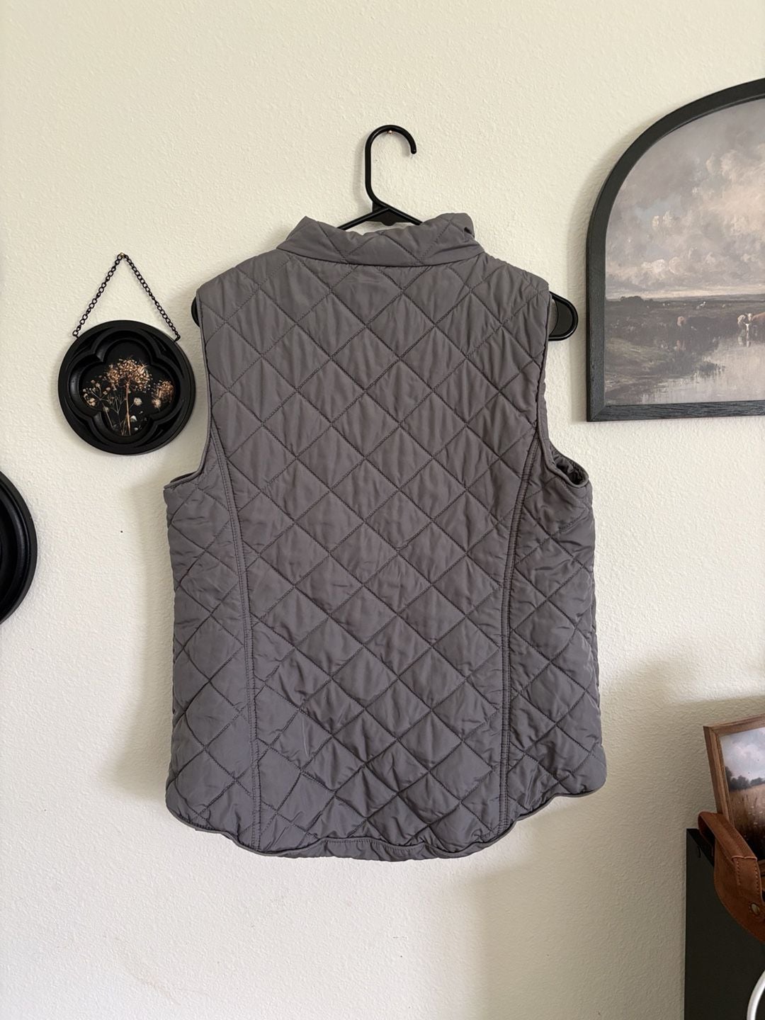 Crown & Ivy Quilted Vest Size L Gray Blue Gingham 6