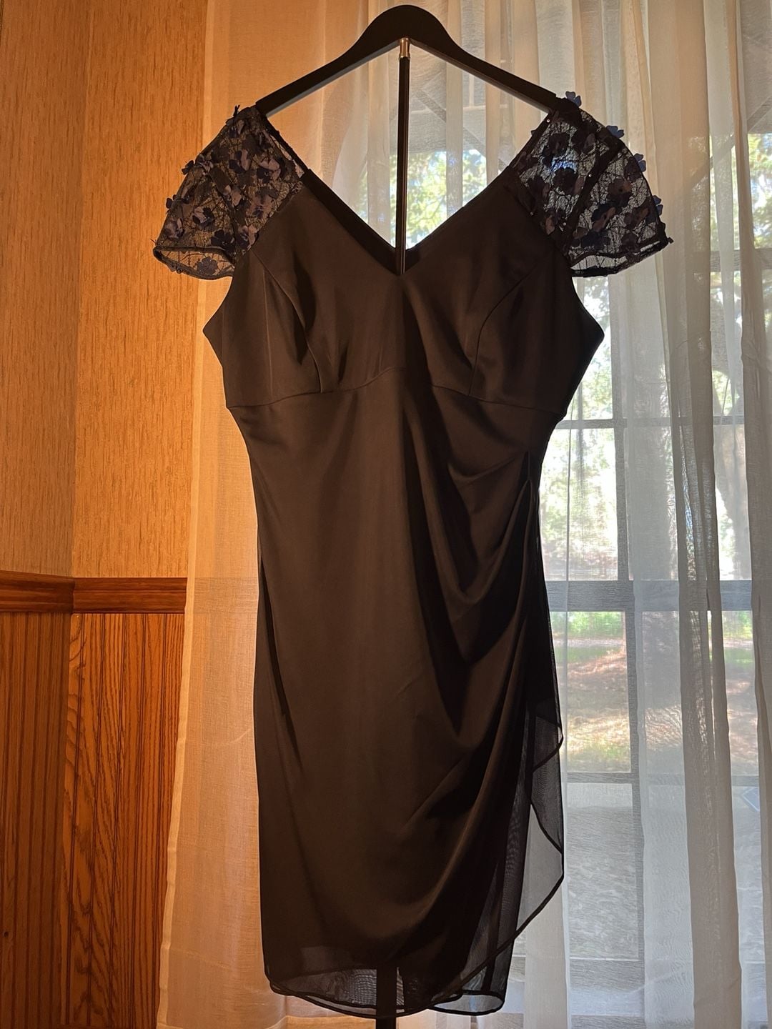 DJ-Jazz Dress Size 10 Black V-Neck 2