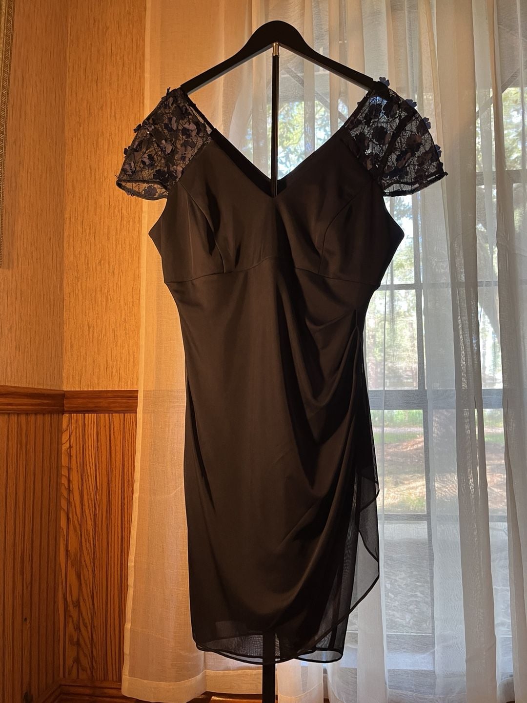DJ-Jazz Dress Size 10 Black V-Neck 4