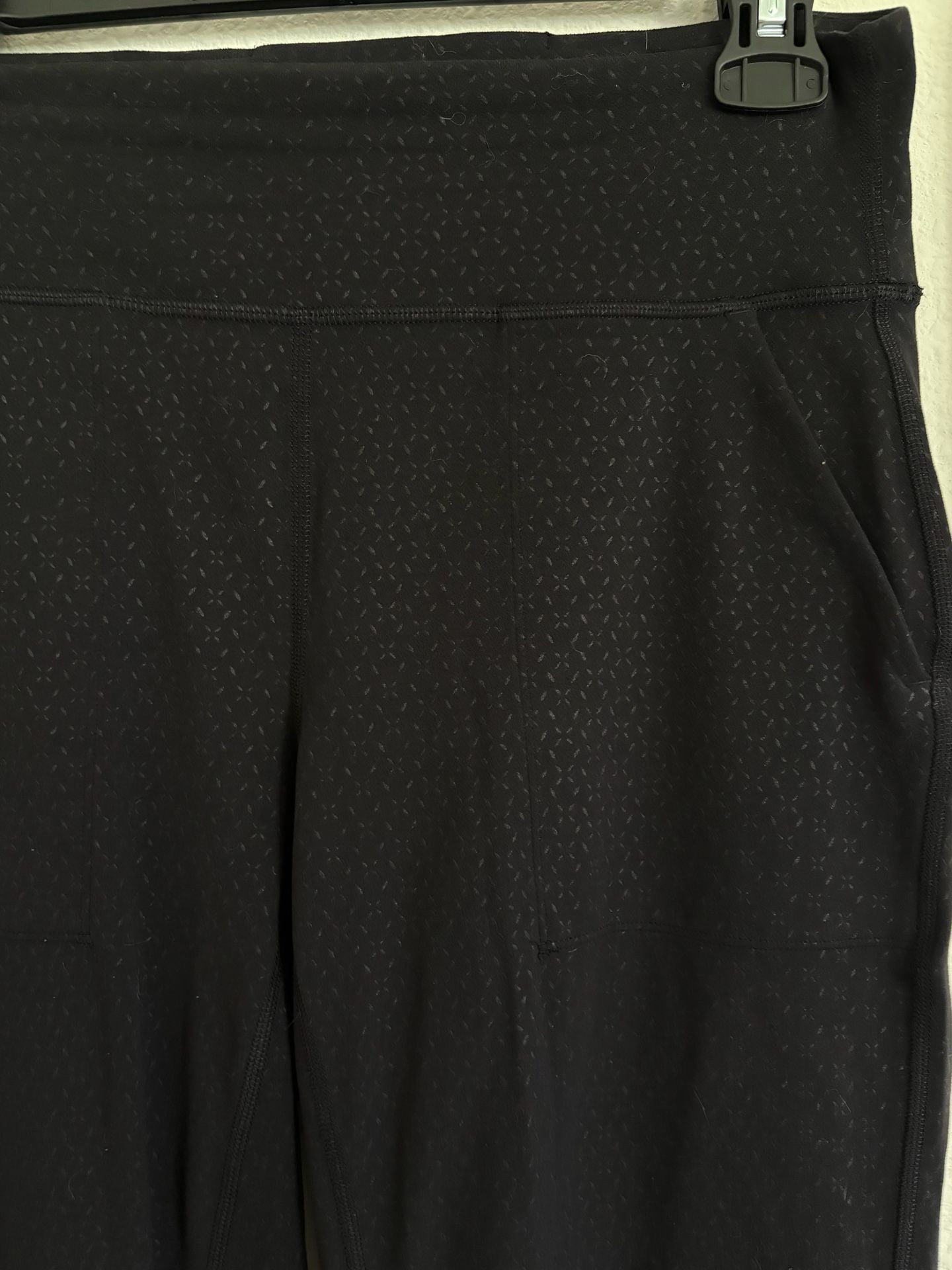 Lululemon Jogger Black Embossed Pattern 7