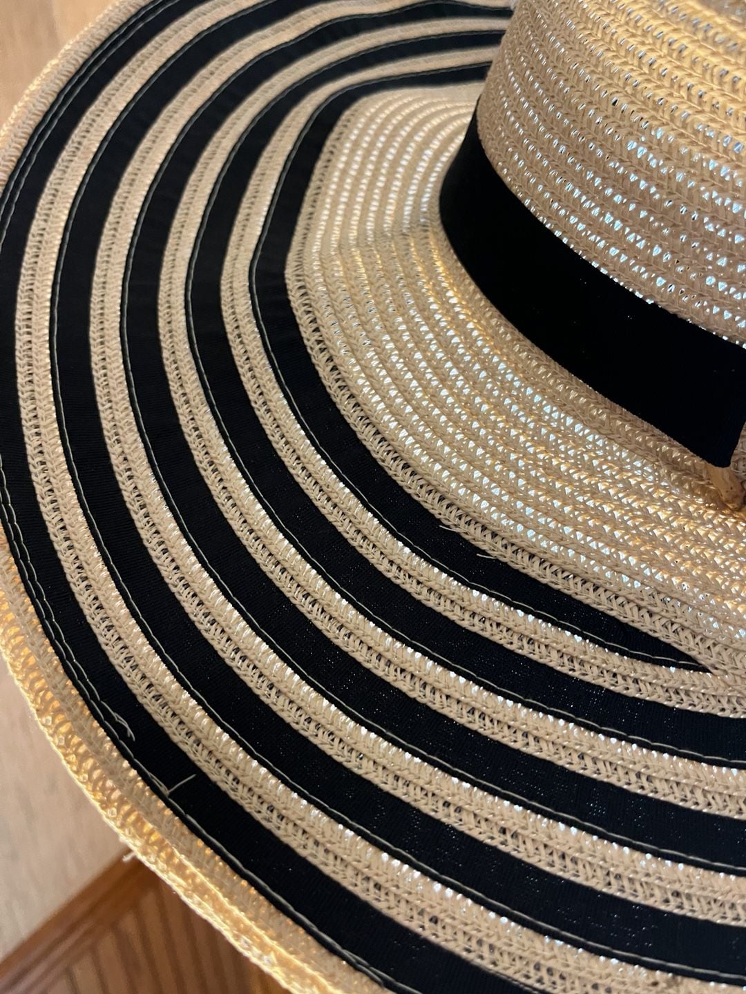 Unbranded Striped Straw Sun Hat with Black Ribbon and Gold Ring 11