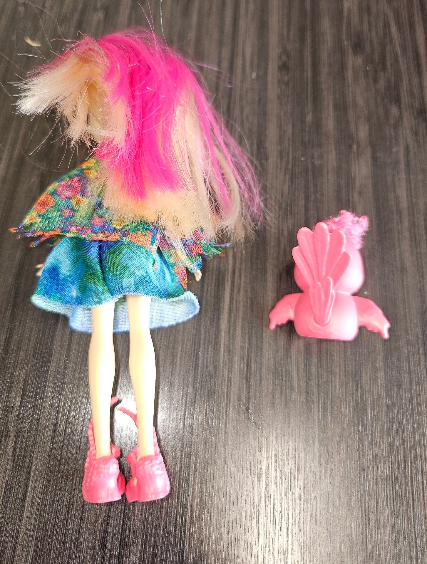 Mattel Enchantimals Peeki Parrot Doll And Sheeny Animal Figure 2