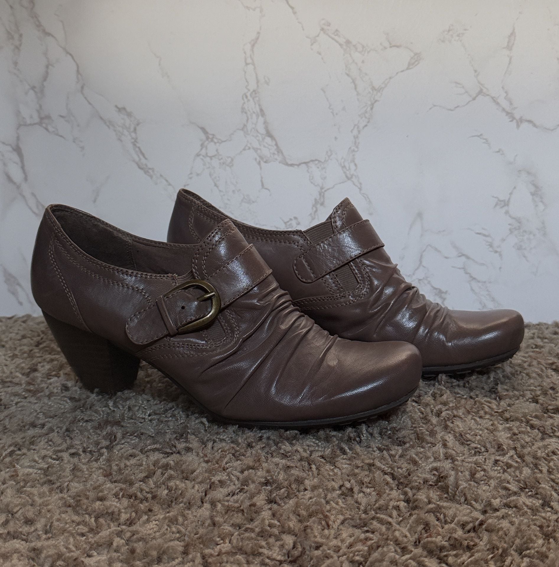 Bare Traps Heeled Booties Brown Ruched Buckle Shoes 2