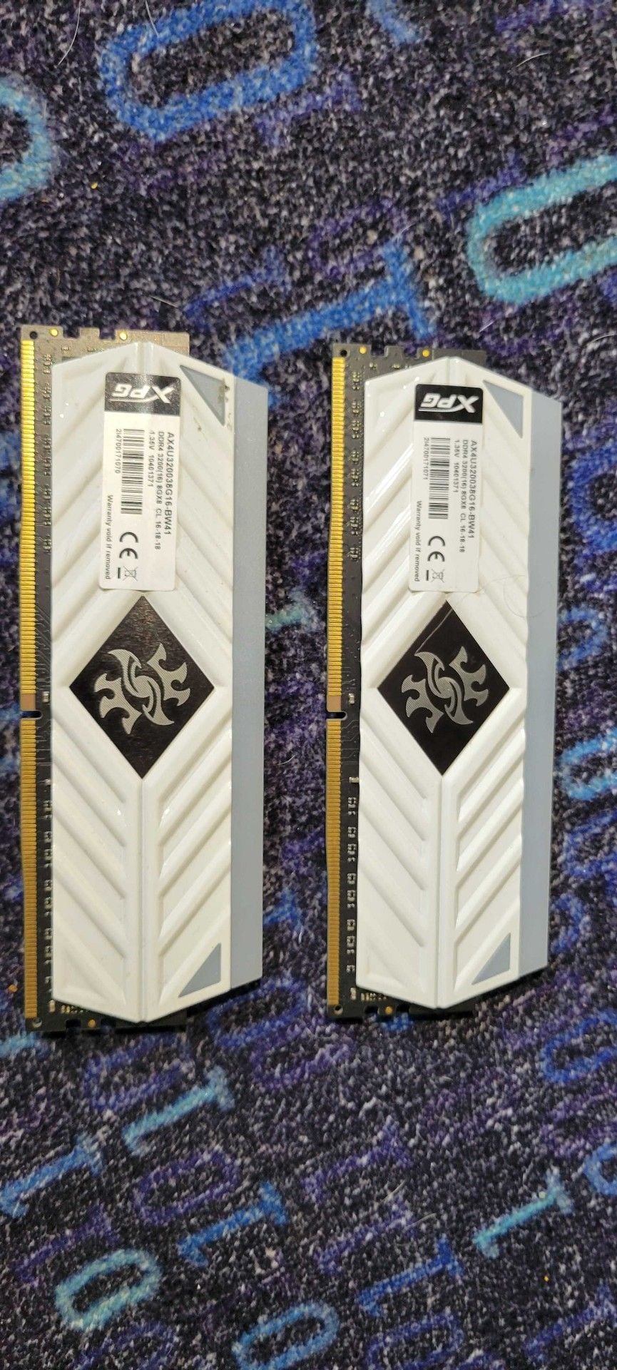 36gb total gddr4 3200 mghz ram sticks. Lot of 5. 7