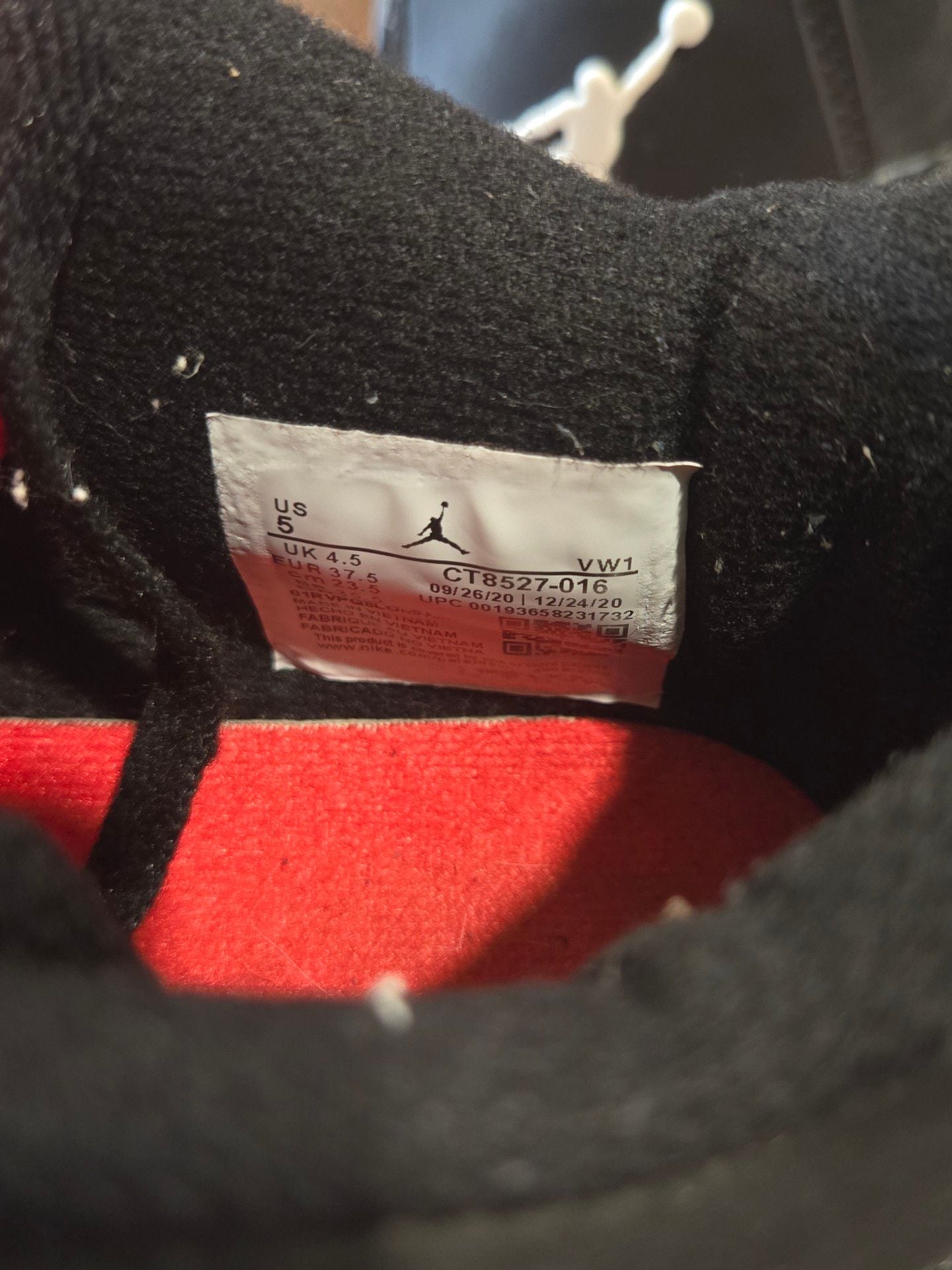 Jordan 4 Retro Bred US Size 5 8